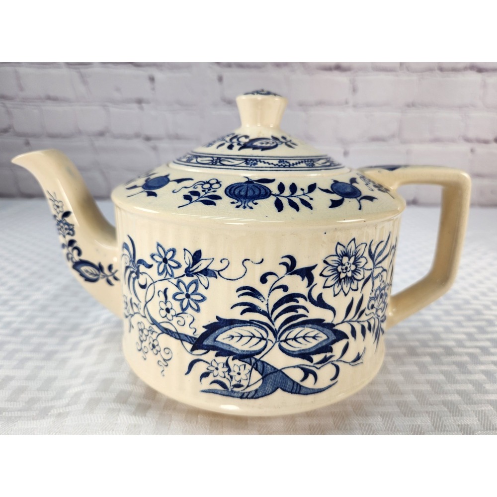 Beautiful Blue and White Sadler Onion Teapot Staffordshire England